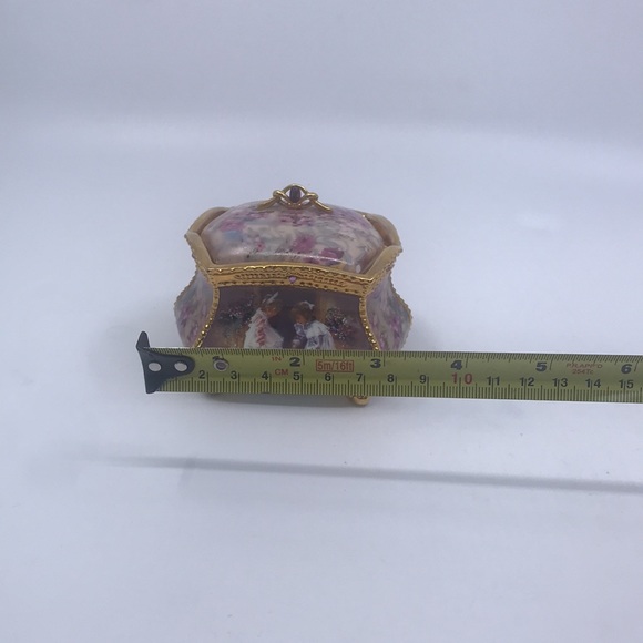 Shared Memories Jewelry Box Musical My Sister My Friend Sandra Kuck Pls Read - Picture 14 of 14